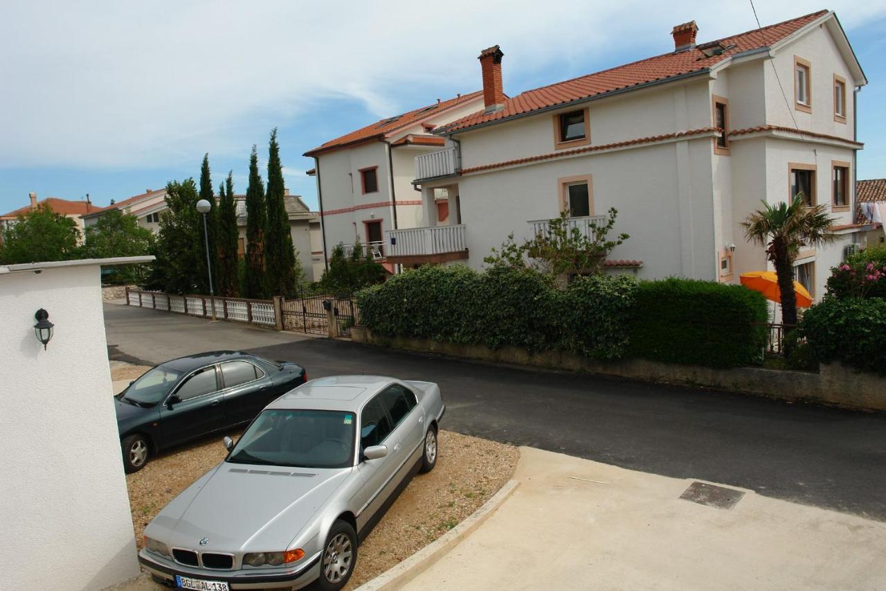 Apartments Karmen 1 Crikvenica Exterior foto