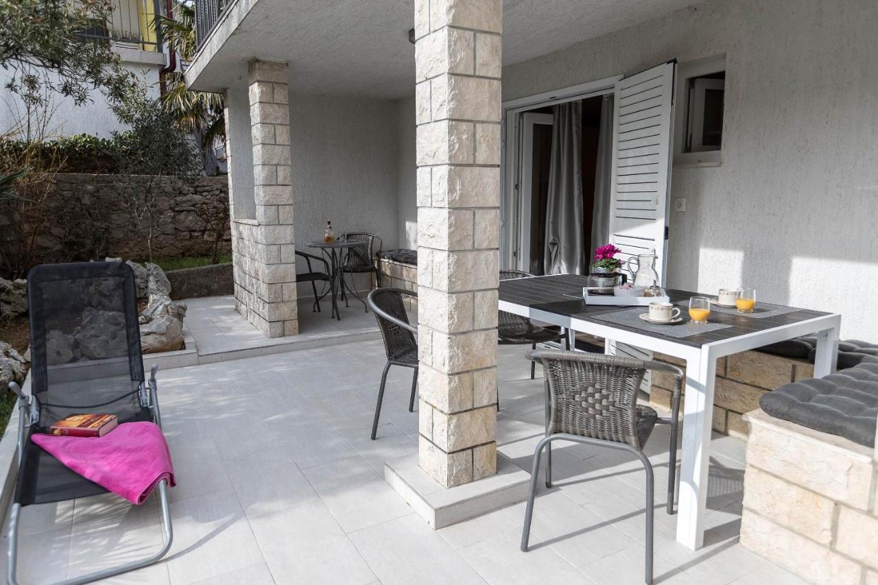 Apartments Karmen 1 Crikvenica Exterior foto