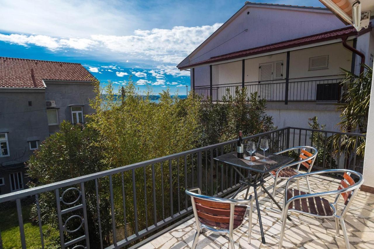 Apartments Karmen 1 Crikvenica Exterior foto
